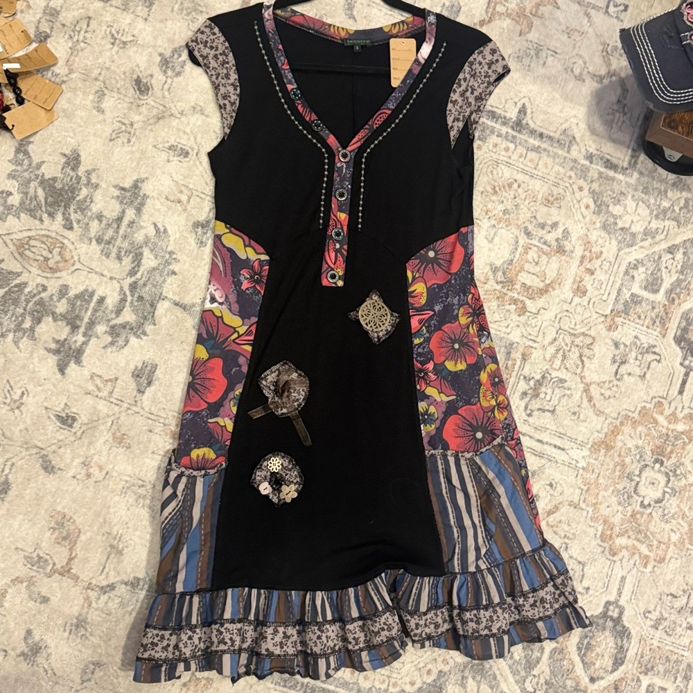 Tricotto Multicolor Dress with Floral Accents